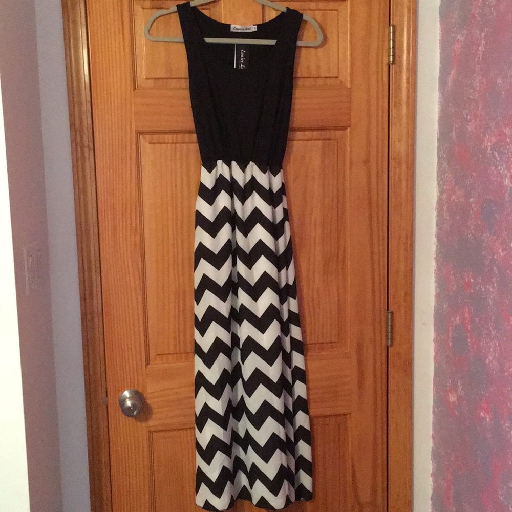 Black and white maxi dress